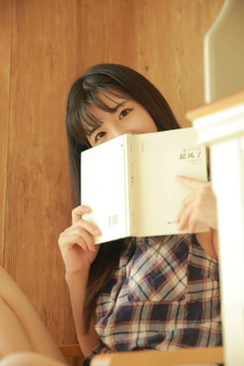 鞭子藤条打屁屁